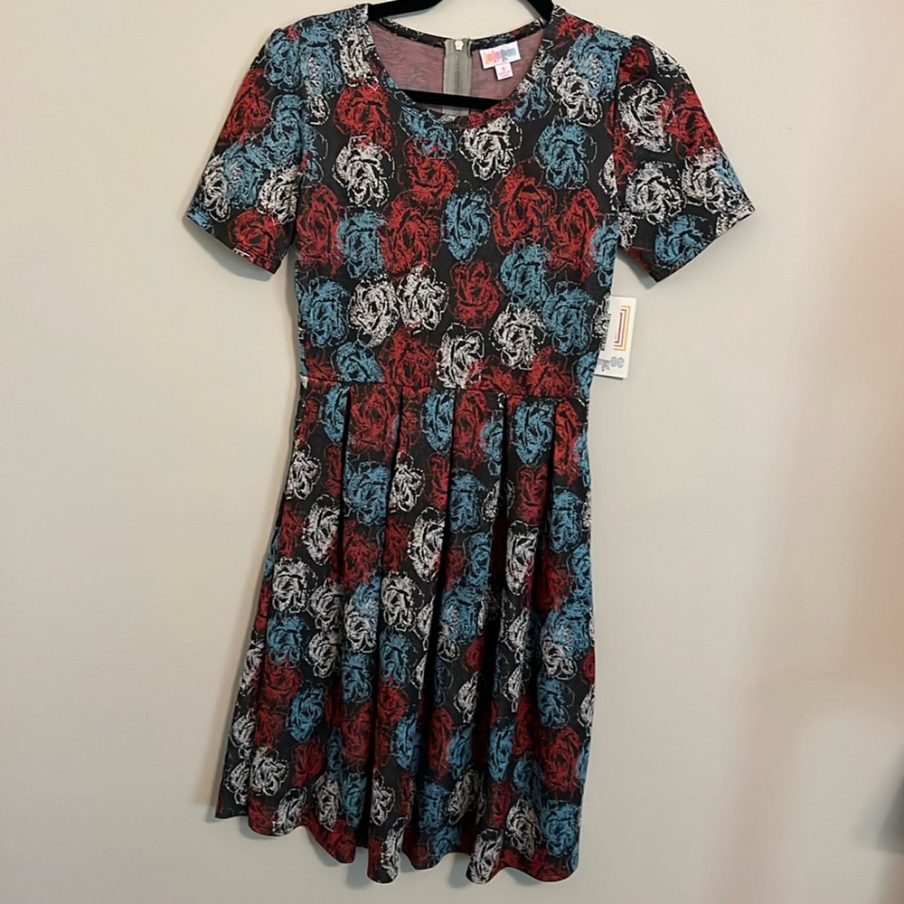 S LuLaRoe Amelia Dress